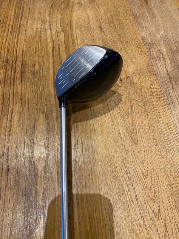 XXIO Driver with Head Cover - Image 3