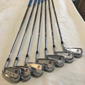 #32 Bridgestone JGR Forged Mens irons 4-PW
