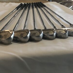 #33 Taylormade V721 midsize mens irons 3-PW AW