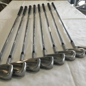 #29 Titleist 990.B Mens irons 3-PW