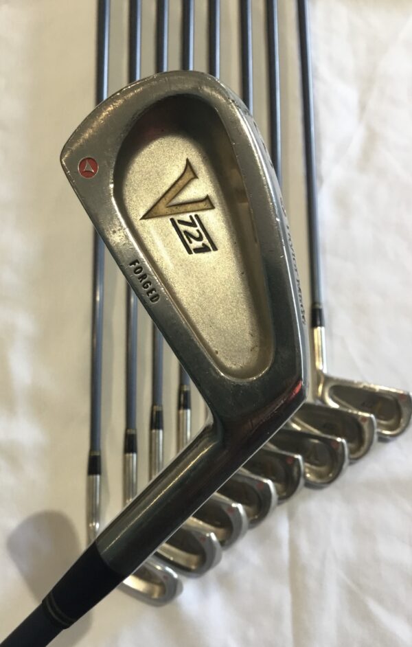 #37 Taylormade V721 mens irons 3-SW - Image 4