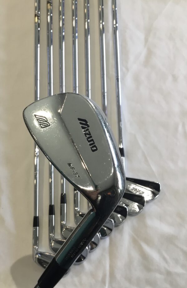 #26 Mizuno MP-37 Forged mens irons 3-PW - Image 3